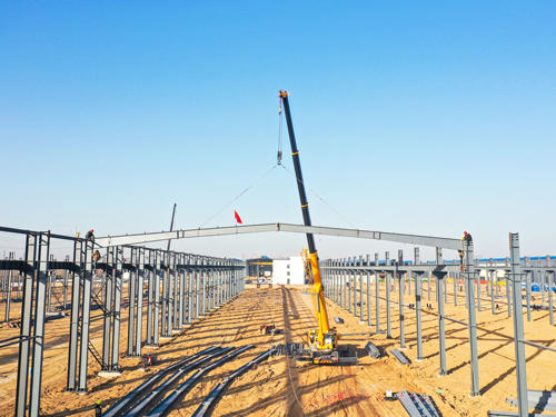  河南礦山｜智能產(chǎn)業(yè)園6號(hào)車(chē)間今日上梁大吉！